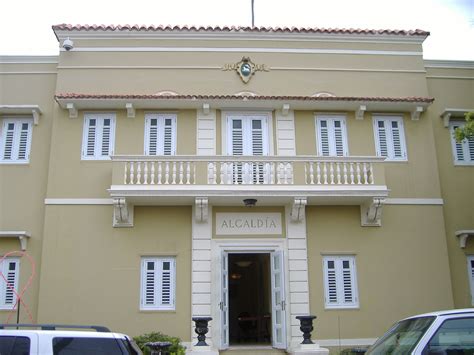 san lorenzo city hall.